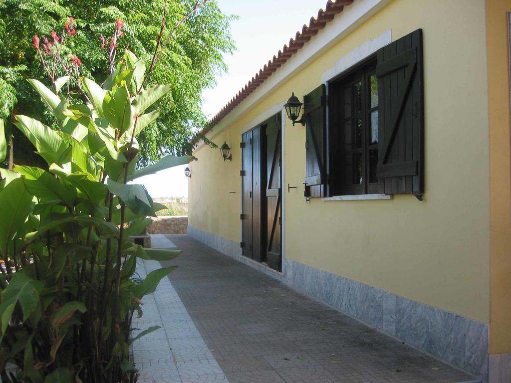 Quinta Das Aves - Apartamento T2 Com Piscina Comum Odiaxere Ngoại thất bức ảnh