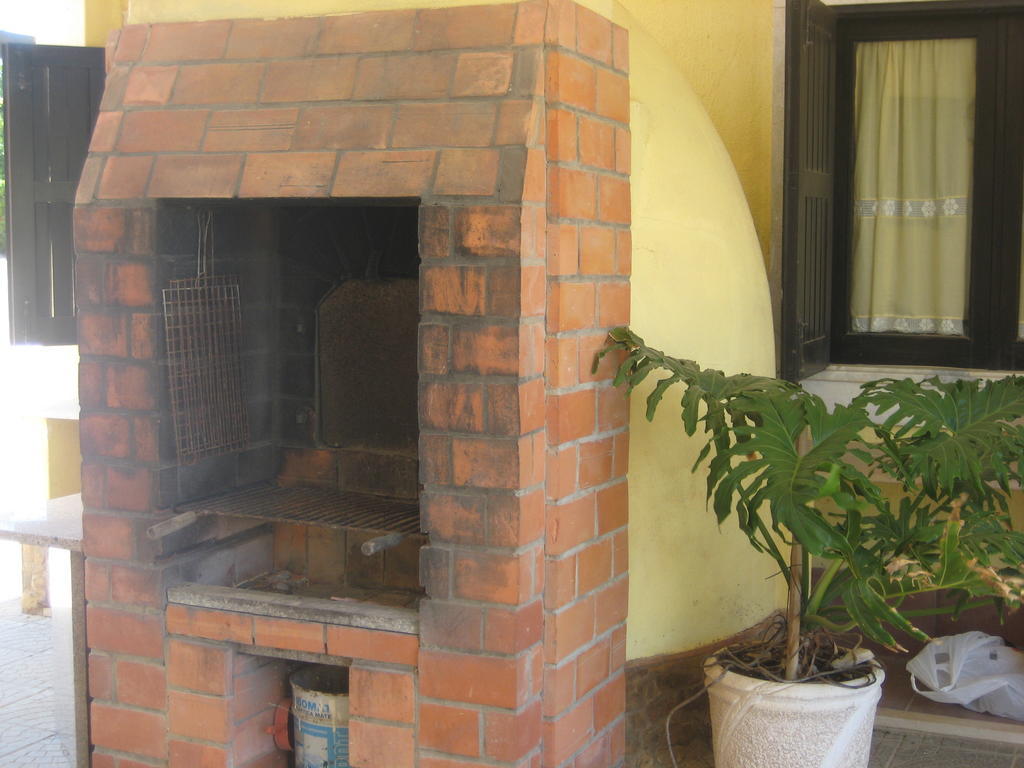 Quinta Das Aves - Apartamento T2 Com Piscina Comum Odiaxere Phòng bức ảnh